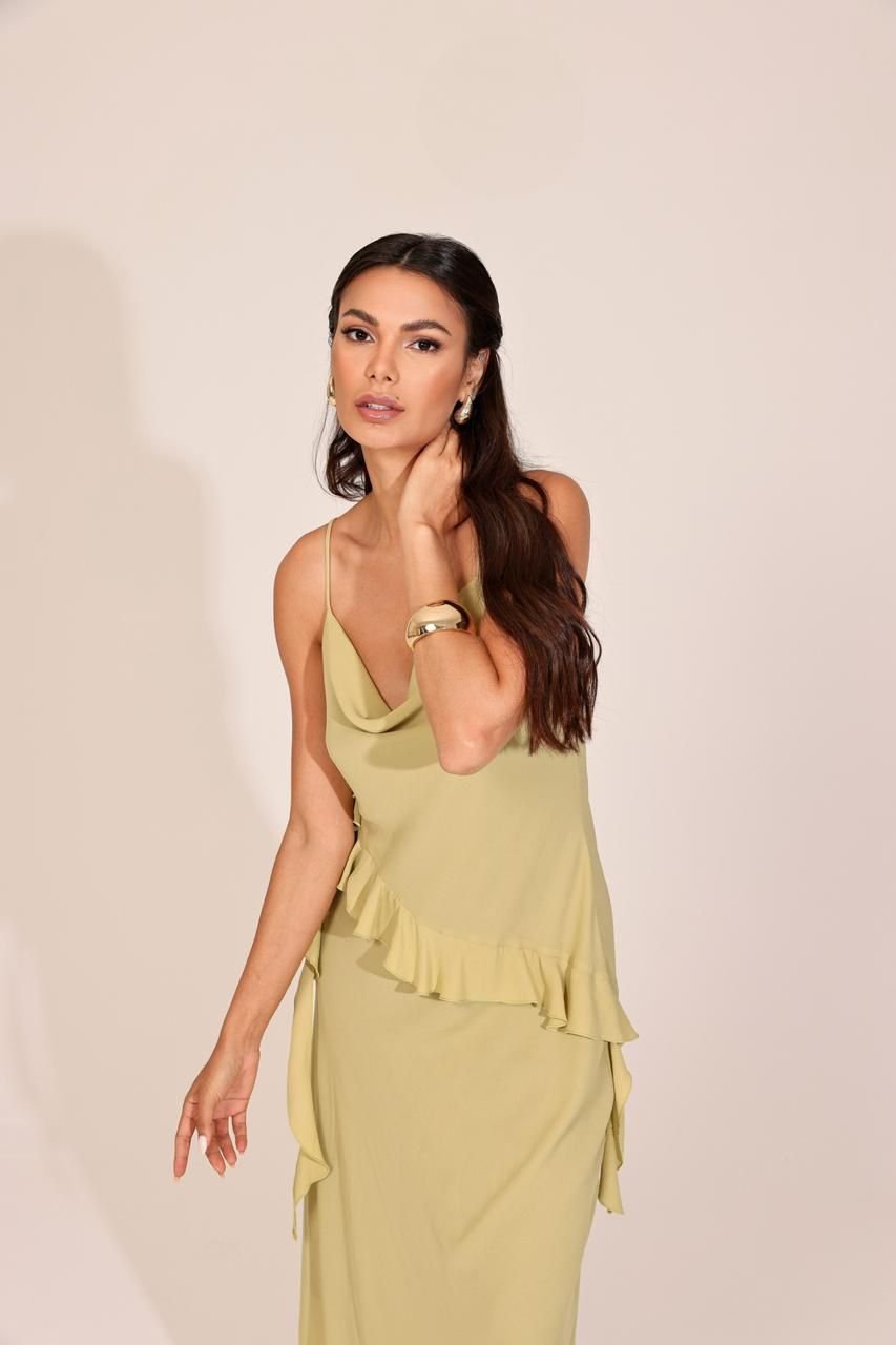 Vestido babado midi chiffon