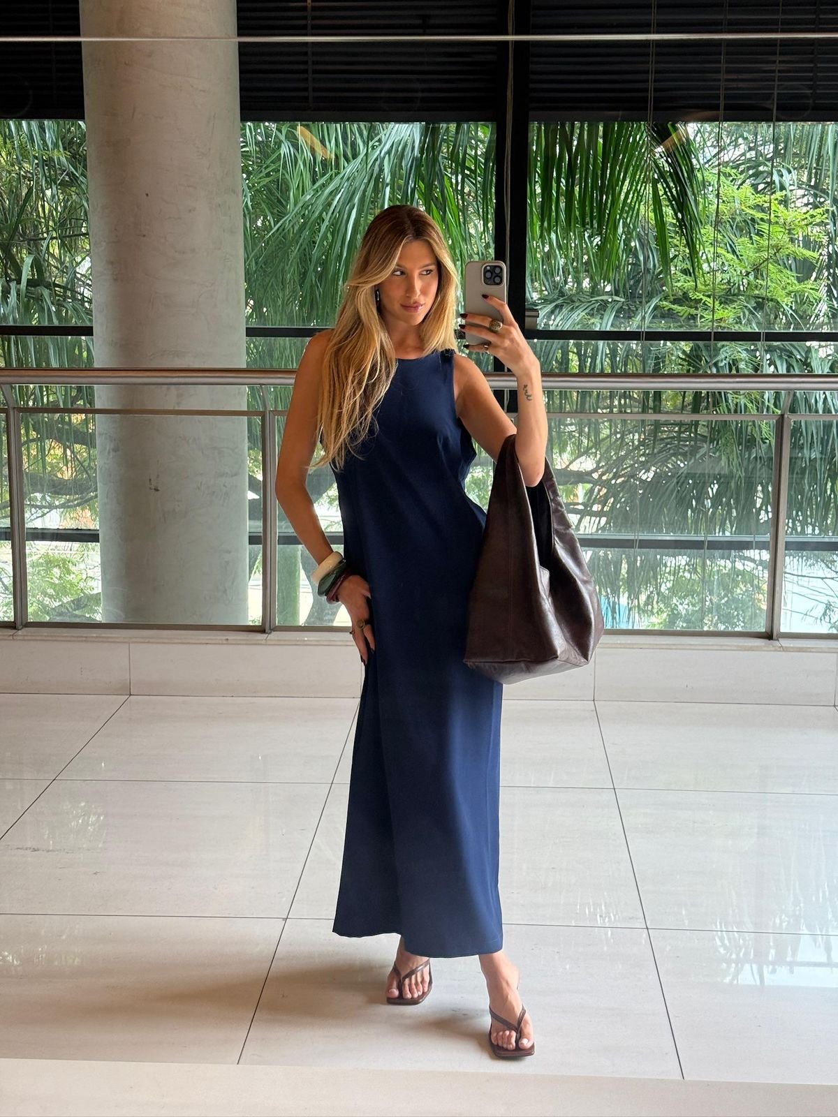 Vestido Midi Reto Crepe